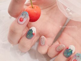 ブルーハワイのクリームソーダ