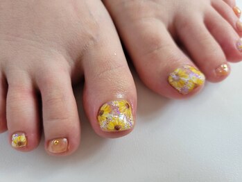 ネイルフロンティア 吉祥寺(NAIL FRONTIER)の写真/当日予約歓迎!【初回オフ無料】当店自慢の手描きお花フット¥8980~[吉祥寺/フラワー/シェル/マーメイド］