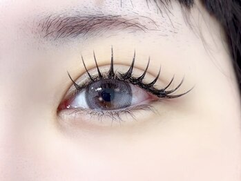 ミル(mil)の写真/【丁寧なカウンセリング】自まつ毛の状態を見極め、理想のデザインをご提案♪自分らしく自然に盛れる目元へ