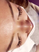 フリルアイビューティ 豊中店(Frill Eye Beauty)/