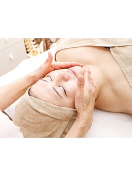 ホウレイ線・たるみ改善！予防ケア