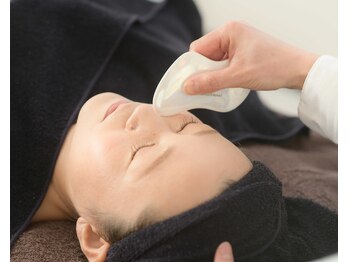 エン(EN)/食いしばりをほぐして小顔効果！