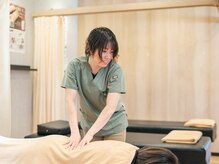 くすの樹接骨院/整体院 吉野ヶ里院の雰囲気（【首肩コリ改善★】不調の根本原因にアプローチ!!）