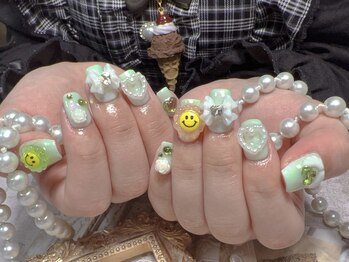 モアネイル 新宿/