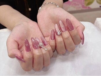 ピュアネイルアンドオンディーヌの写真/【1500色×豊富なサンプル】爪の悩みも理想の形も“似合う”が見つかるスカルプデビューにぴったりなサロン