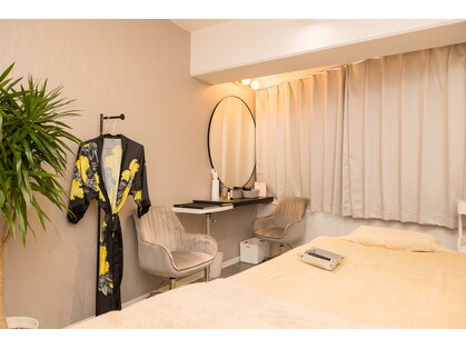 インフィニーズ(INFINEEZ)の写真