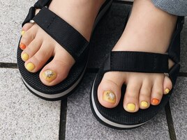 Foot × yellow 担当:平岡