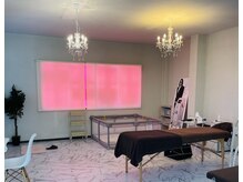 エメビジュー(Aimer Bijoux)の雰囲気（【当日予約ok】広いお部屋です♪駐車場・キッズスペースあり）