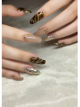 トラ柄ネイル