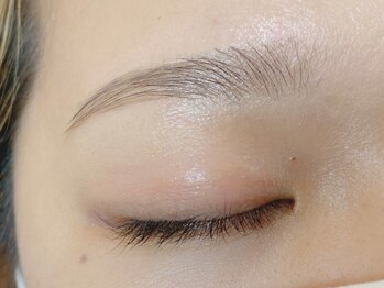 プラスアイ 新宿東口駅前店/アイブロウ