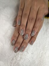 ユニティネイル(Unity nail)/グレー×ラメフレンチ