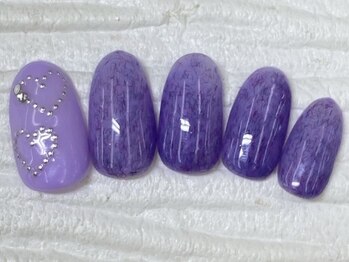 ハニービービー(Honey Bee Bee)/紫ニットネイル