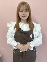 ロロ バイ フィアラ 京都駅前店(LOLO by Fiara) 岡見 真帆