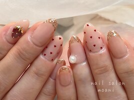 大人可愛いいちごネイル