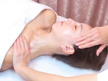 プルミエール銀座/耳つぼ付き潤い小顔リフト