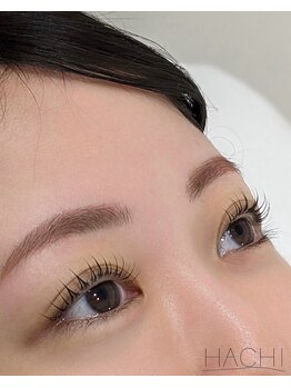 ハチ(HACHI)/眉スタイリング＋まつ毛パーマ