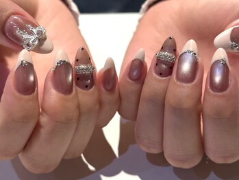 トロワヌフ 国分寺(trois neuf)/