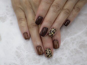 サニーサイド 梅田(Sunny side)/レオパード