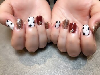 ネイルアイルーム トテ(tote.)/ボルドー&ダルメシアン