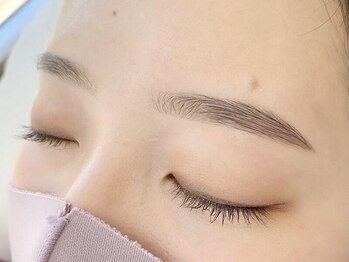 ルルブロウ 姫路店(Lulu Brow)の写真/【眉毛はプロに任せる時代★】デザインの提案力が大好評◎美眉スタイリングで眉毛のお悩みを解決します！