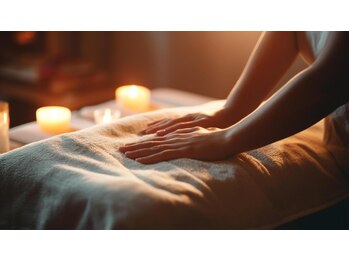 楽楽健康の写真/【夜遅くまで営業中◎】男性もご利用OK!コリをほぐしてスッキリ解消☆《全身もみほぐし60分¥4,000~》