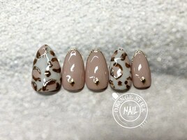 ピンク　ヒョウ柄　レオパード