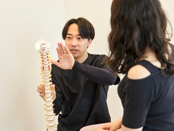 桜木町駅前鍼灸接骨院の写真/国家資格保持のプロによる骨格に働きかける巧みな手技で姿勢の歪みを根本改善♪[横浜/桜木町]
