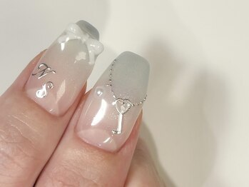 エミュレ(emure.)/イニシャルネイル