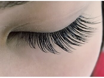 ループ アイラッシュ(Loop)の写真/状態に合わせた付け足しで常に整った目元をキープ♪定期メンテ◎