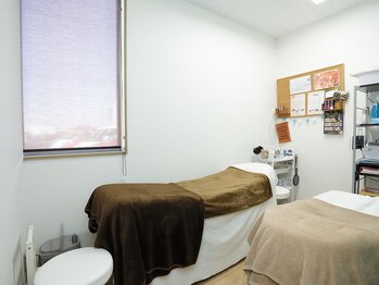 ビューティースペースラルジュヘアー(Beauty Space Large hair)/内観/まつ毛パーマ/眉毛パーマ