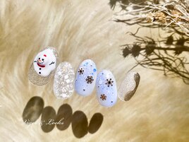 冬ネイル　雪だるま　水色