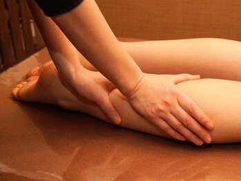 アリアケ(Ariake)/半身アロマリンパ