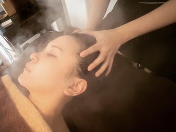 エステティックサロン ビエラブ(bierabu)の写真/ヘッドマイスター在籍!五感がほどける“寝落ち必至”の極上ヘッドスパで脳まで休まる静かなご褒美を♪