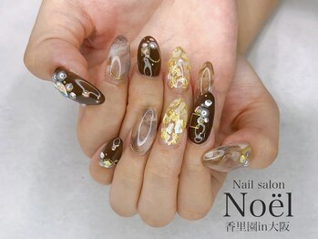 ブラウンニュアンスネイル