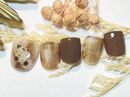 秋冬シェルフットネイル