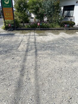 心和リフレッシュプレイス/八田バス停　裏の専用駐車場