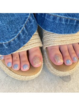 uni nail【7/6 NEW OPEN（予定）】の写真/フットも最旬トレンドで抜かりなく☆遊び心あるデザインと輝くパーツで思わず魅せたくなる素敵な足元に♪