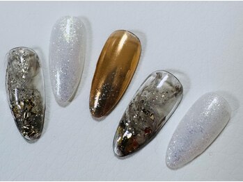 ムーンズ(Moon's)/