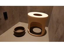 ルボアサンス 中目黒店(Le bois Sens)/黄土椅子で温め効果80倍