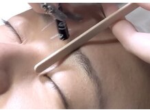 メンズ眉毛専門店ゴリラアイブロウ帯広店の雰囲気(骨格やパーツ配置から黄金比を計算し自然な美眉に◎)