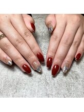 リノネイル(Lino Nail)/シェル埋め込みネイル