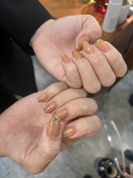 トランク(TRUNK)/お仕事でもできるシンプルネイル