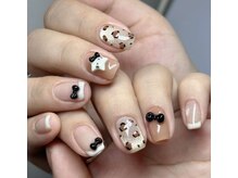 ユリナリタ(YuRi Narita)/