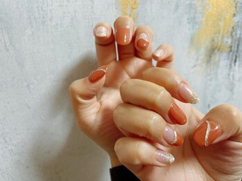 モグネイル(Mogunail)/9.10月定額A ぷっくりネイル