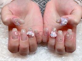 チークネイル、キャラクター