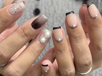 イビズ 新宿店(eviz)/ちぐはぐネイル