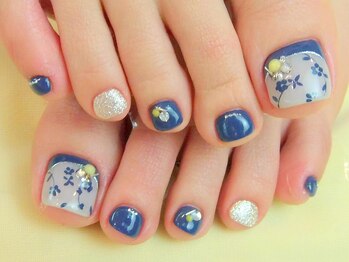 ネイルサロン ドレリッチ 大宮店(drerich)/【7990】大人上品小花柄フット