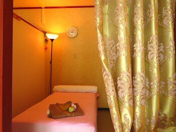 百草堂 栄店/《施術スペース》