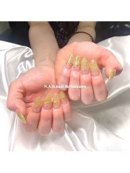 エヌエービー(N.A.B.)/ゴールドラメグラ