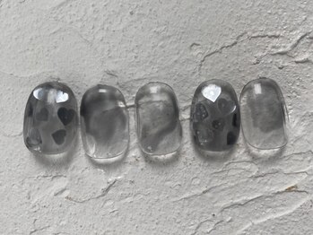 リロウ(relow)/新人アート